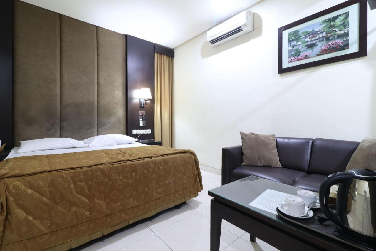 C'One Hotel Pulomas جاكرتا المظهر الخارجي الصورة